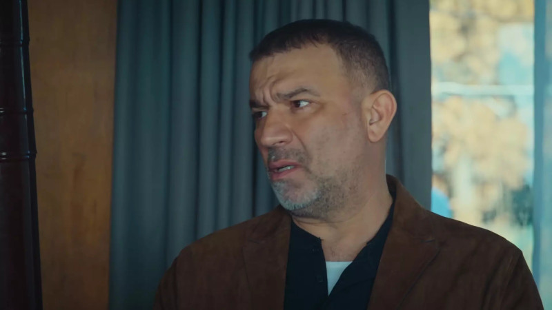 Ekip İçin Yeni Bir Kırılma Noktası: Arka Sokaklar 739. bölüm HD reklamsız izle