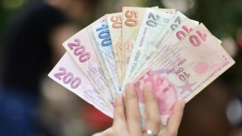 Kadınlar kaç yaşında emekli olur? Emeklilik yaşı kaç ve maaşları ne kadar? Prim günleri kaç gün?