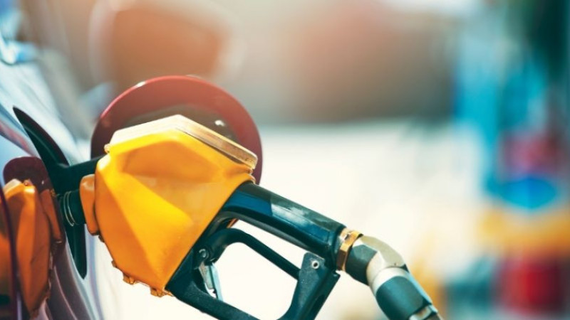 Savaş akaryakıt fiyatlarını da vurdu! Görülmemiş zam kapıda...